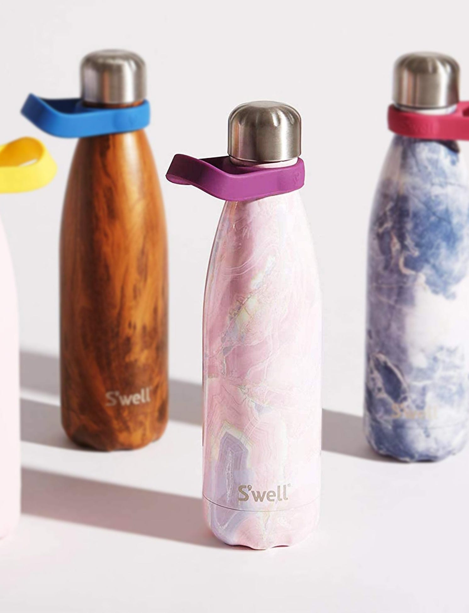 geode-rose-bottle-i4 Swell-Bottle-17oz-Geode-Rose-Lifestyle.jpg