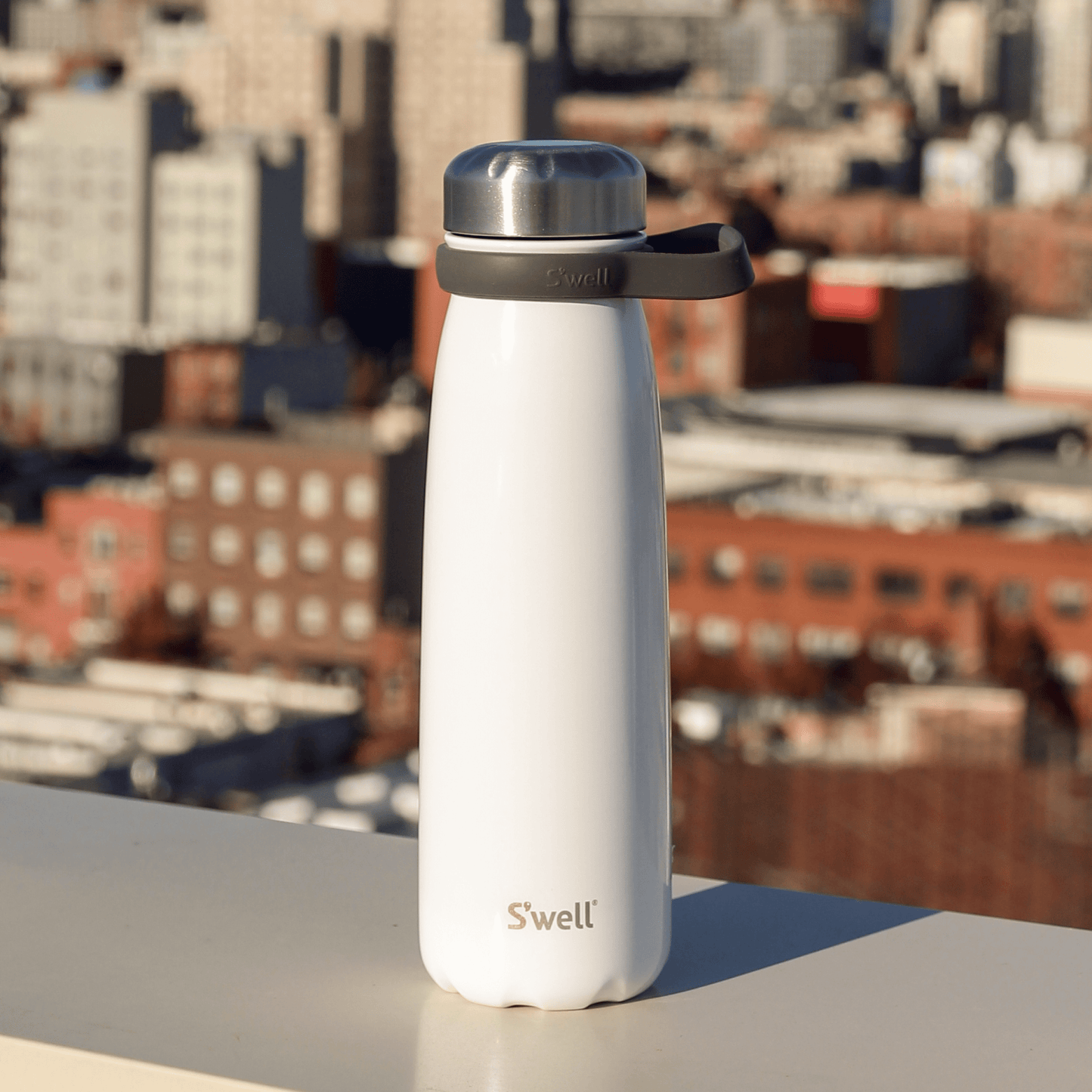 traveler-40oz-d9 Swell-Water-Bottle-Traveler-40oz-White-Angel-Food-Lifestyle.png